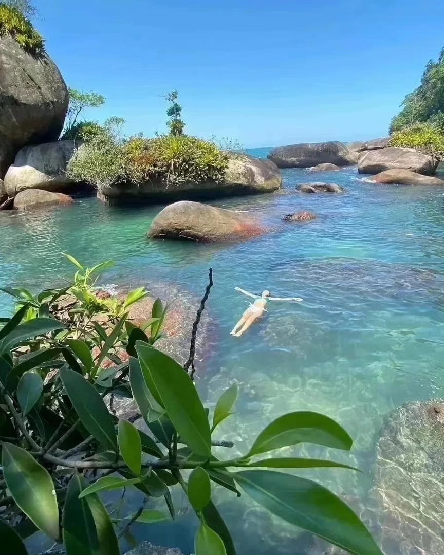 RÉVEILLON TRINDADE / PARATY RJ BATE E VOLTA 2025